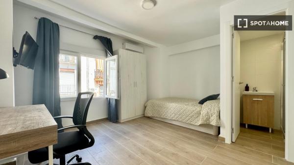 Habitación en piso compartido en Córdoba photo 1