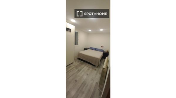Habitación en piso compartido en Zaragoza thumbnail 1