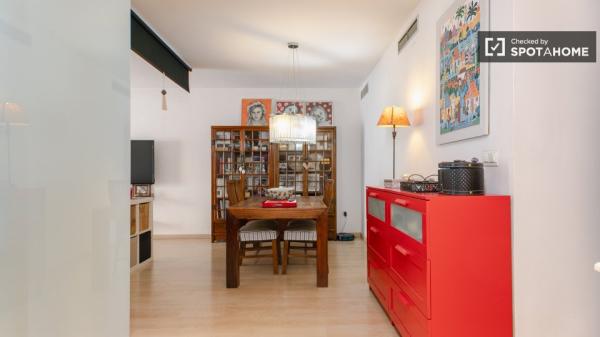 Se alquila habitación en piso de 3 habitaciones en Jesús, Valencia. photo 4