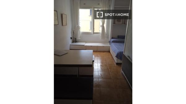 Piso en alquiler en , Barcelona photo 1