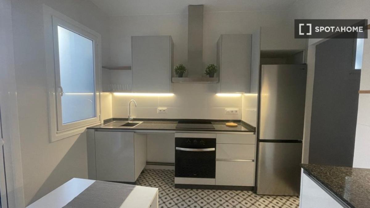 Недвижимость на продажу и в аренду в Испании photo 4