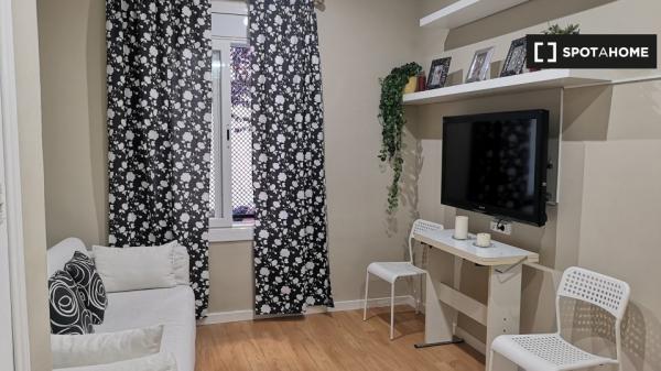Estudio en alquiler en , Barcelona photo 1