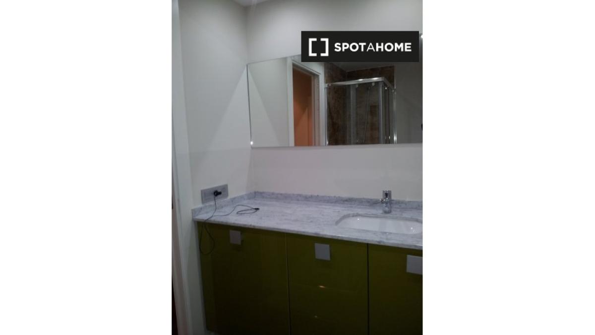 Propiedades en venta y alquiler en España photo 2