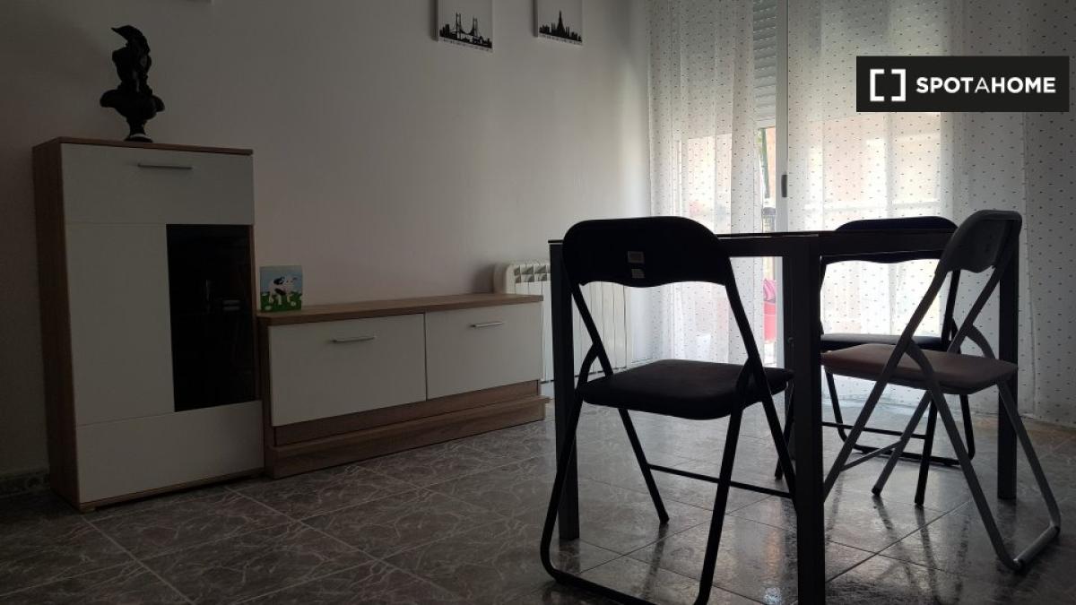 Propiedades en venta y alquiler en España photo 4