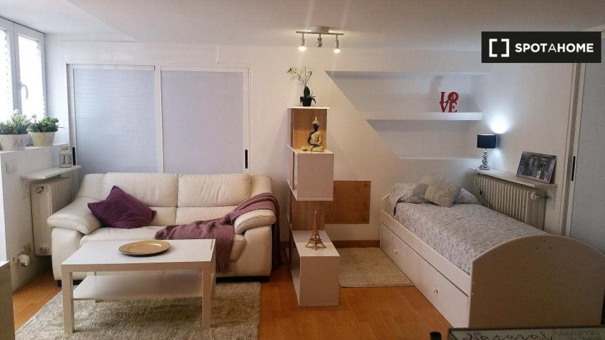 Alquiler de estudio en , Madrid photo 1