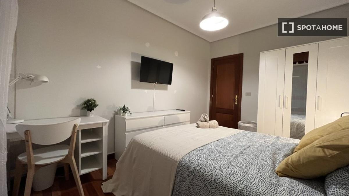 Propiedades en venta y alquiler en España photo 2