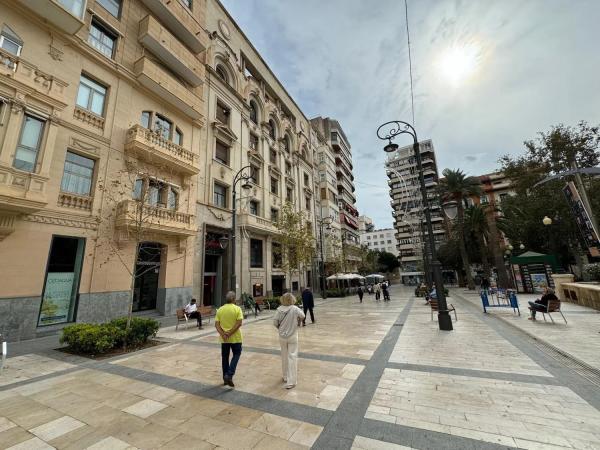Mieszkanie na sprzedaż w Avenida de la Constitución, Alicante / Alacant photo 1