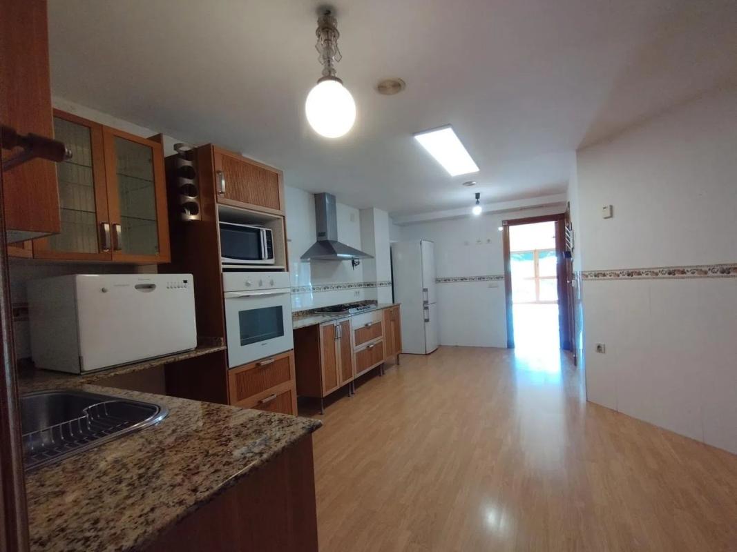 Sale of apartment in Avenida de Ramón y Cajal, Alicante
 photo 3