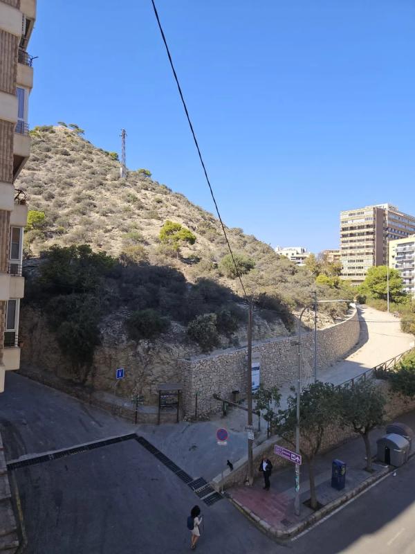Venta de piso en Calle de la Virgen del Socorro, Alicante / Alacant
photo 5