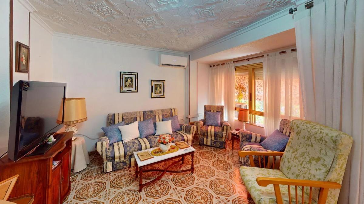 Продажа квартиры на Calle Victoriano Ximénez de Couder, Аликанте / Алакант
photo 2