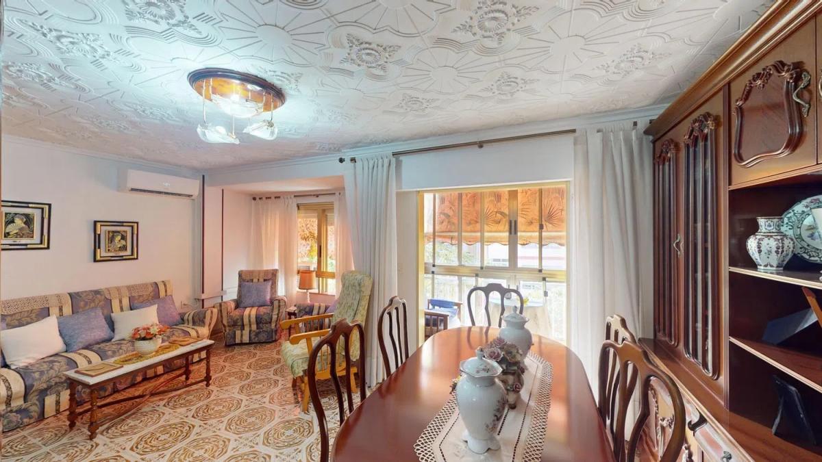 Продажа квартиры на Calle Victoriano Ximénez de Couder, Аликанте / Алакант
photo 1