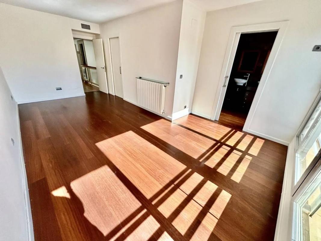 Properties for sale and rent in Spain photo 4