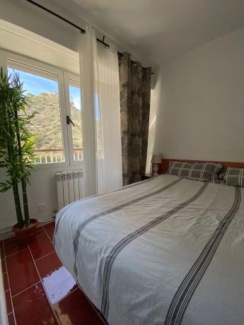 Продажа квартиры в Calle de la Virgen del Socorro, 50, Аликанте thumbnail 2