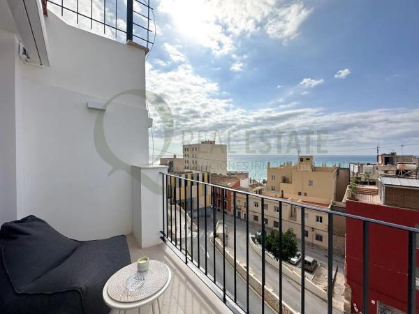 Коттедж на продажу в Barrio Casco Histórico-Santa Cruz, Аликанте photo 1