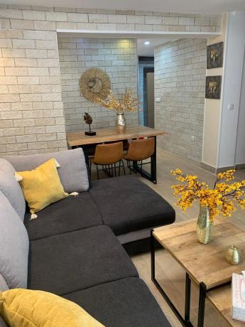 Продажа квартиры в  Barrio Casco Histórico-Santa Cruz, Аликанте photo 3