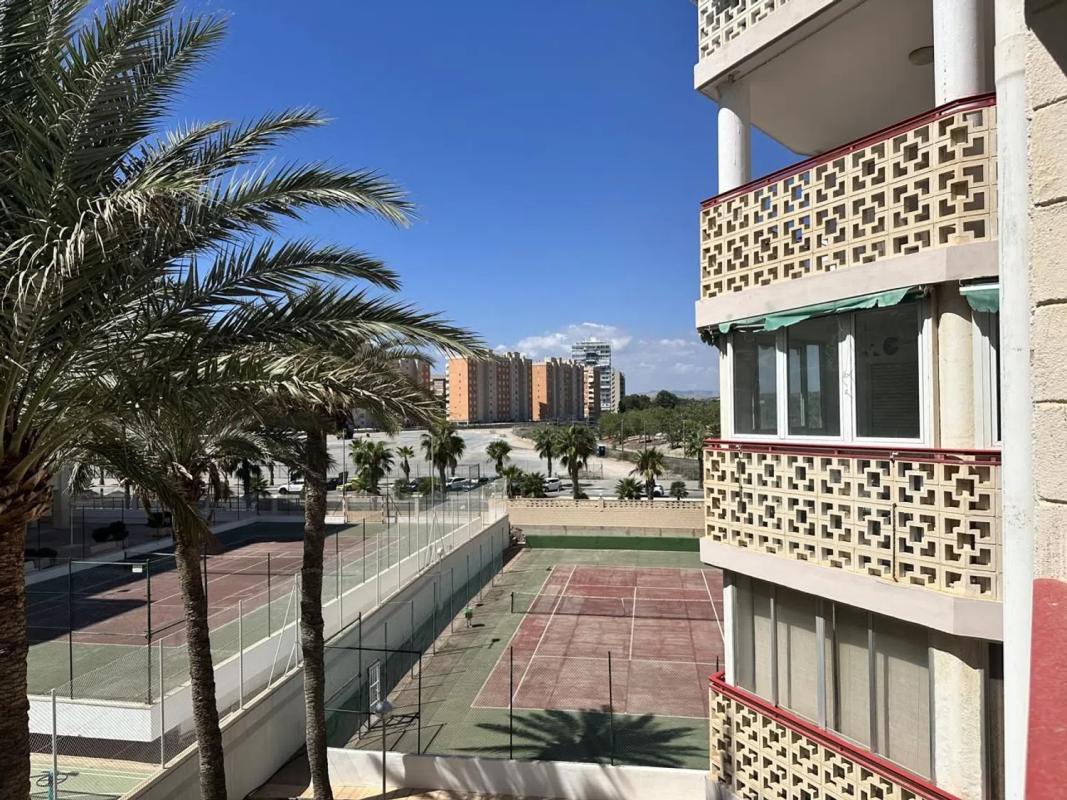 Venta de piso en Avenida de Niza, Alicante / Alacant
photo 4