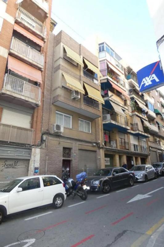 Продажа квартиры на Barrio Carolinas Bajas, Аликанте / Алакант
 photo 2