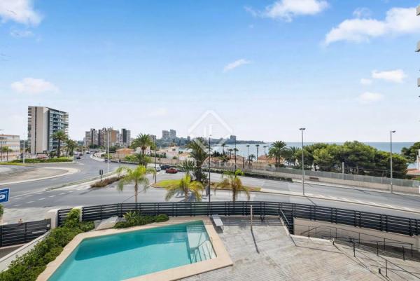 Chalet independiente en venta en Avenida Albufereta, Alicante / Alacant photo 1