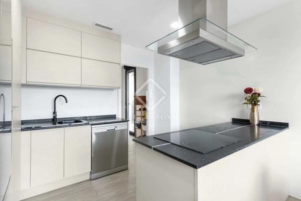 Chalet independiente en venta en Avenida Albufereta, Alicante / Alacant thumbnail 2
