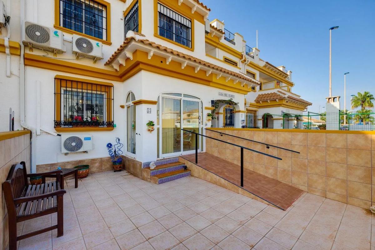 Propiedades en venta y alquiler en España photo 1