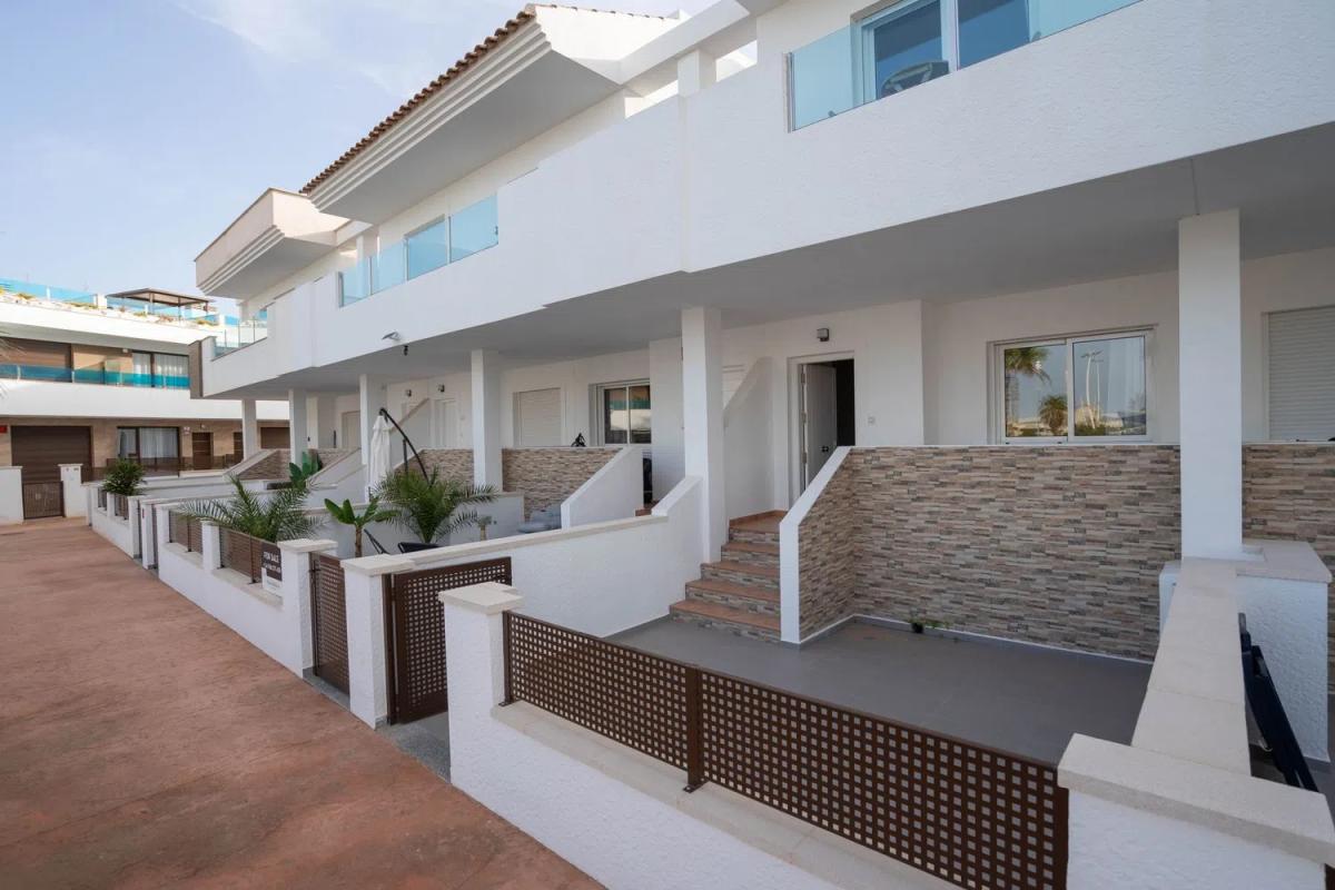 Venta de chalet independiente en Calle Teide, Torrevieja
photo 2