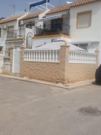 Chalet adosado photo 1