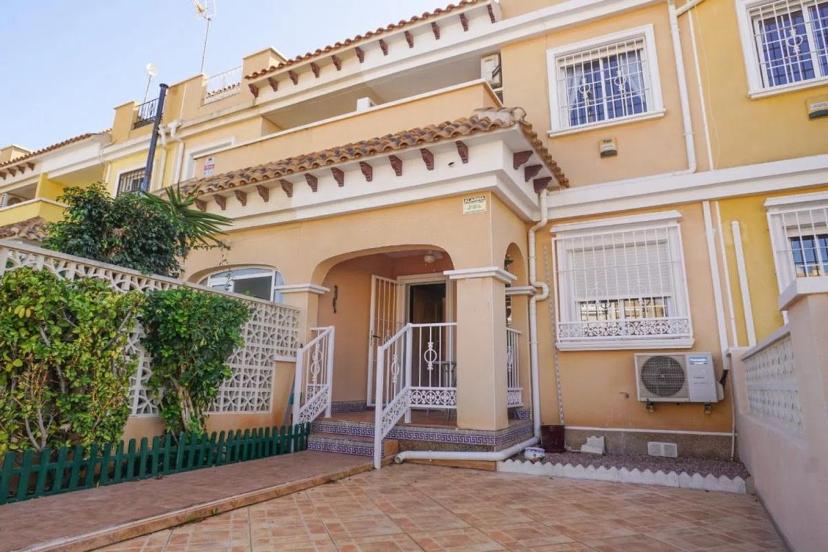 Propiedades en venta y alquiler en España photo 2