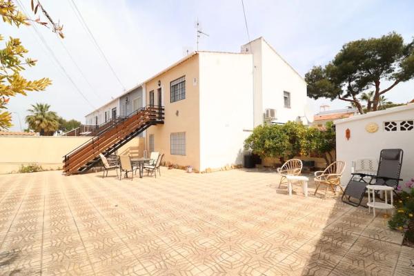 Chalet adosado photo 1