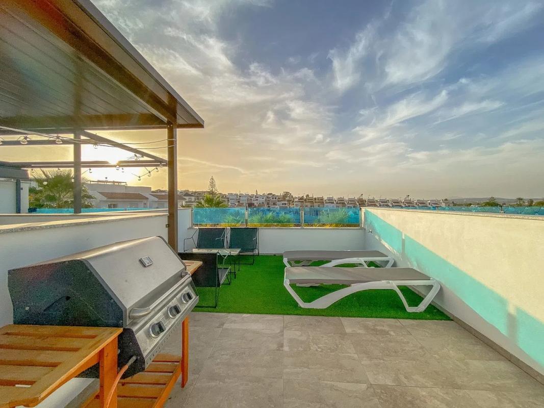 Продажа отдельного шале в Avenida Tomas Boj Andreu, 10386 ML10386, Торревьеха photo 1