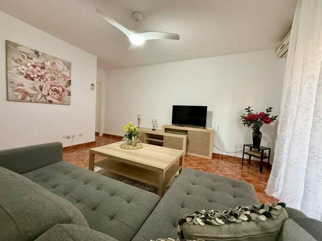 Venta de piso en Barrio Las Piscinas Naturales, Torrevieja
photo 3
