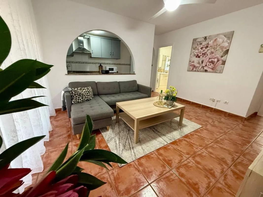 Venta de piso en Barrio Las Piscinas Naturales, Torrevieja
photo 4