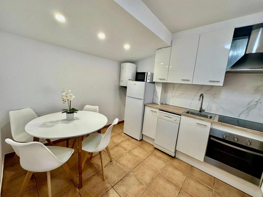 Sale of independent chalet in Barrio Parque de las Naciones, Torrevieja
photo 3