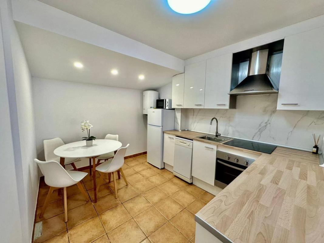 Sale of independent chalet in Barrio Parque de las Naciones, Torrevieja
photo 4