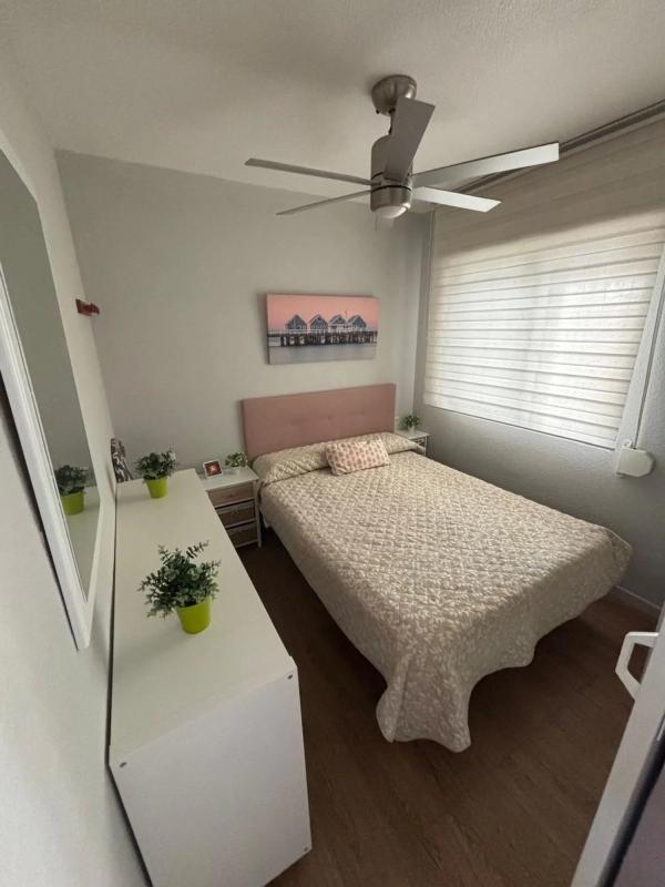 Sprzedaż niezależnego domku jednorodzinnego w  Avenida Laguna Azul, 7, Torrevieja photo 5