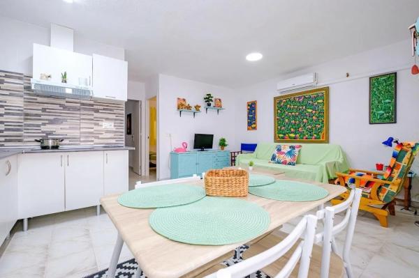 Casa independiente en calle Rojales thumbnail 2
