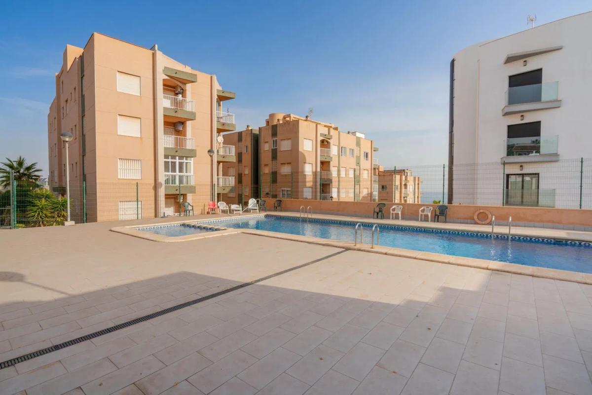 Продажа квартиры на Calle San Sebastián, Сакс
photo 1