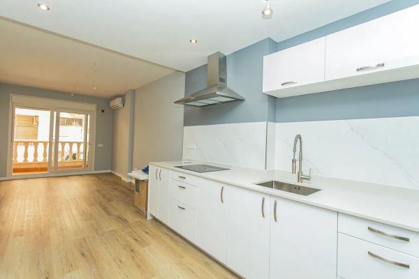 Piso en venta en  Barrio Gaspar Perrelló, Torrevieja photo 4