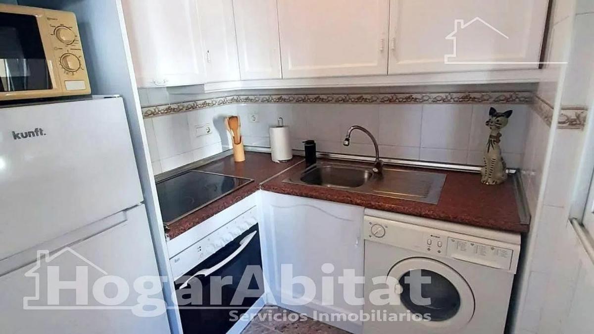 Sale of apartment in Calle Patricio Perez, Torrevieja
 photo 3
