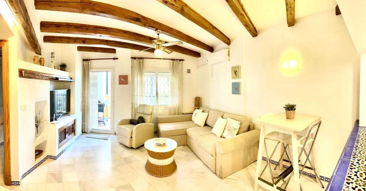 Sale of apartment in Avenida Roentgen, 6, Torrevieja
photo 1