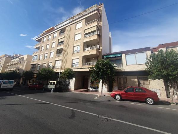 Detached villa for sale in Calle Villa Madrid, Torrevieja thumbnail 1