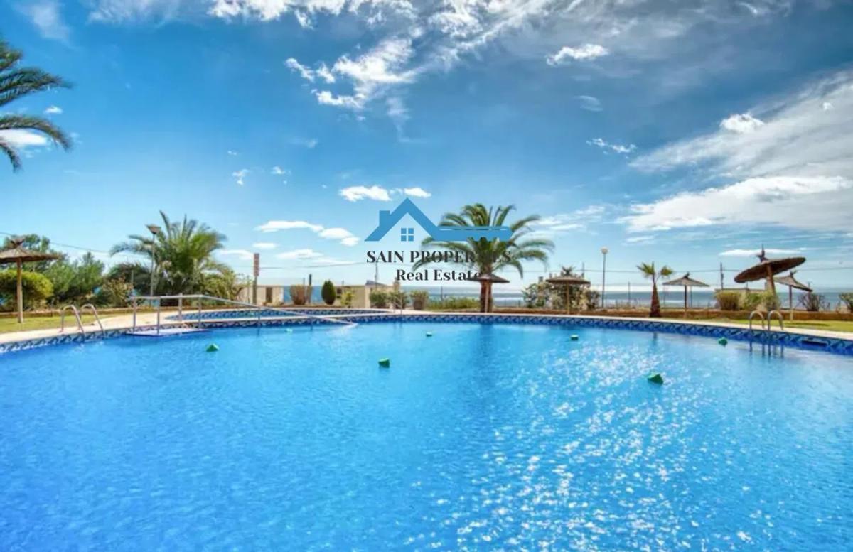 Venta de piso en Playa de Poniente, Benidorm
photo 2