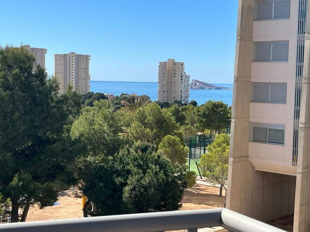 Продажа квартиры на Calle Presidente Adolfo Suárez, Бенидорм
photo 4
