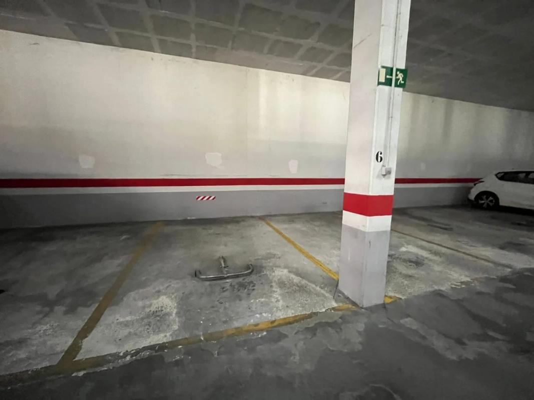 Продажа квартиры на Calle Presidente Adolfo Suárez, Бенидорм
photo 5