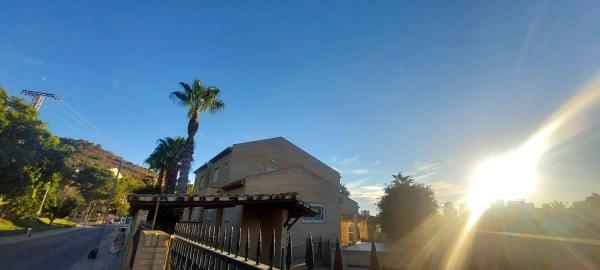 Chalet wolnostojący na sprzedaż w Avenida de Malta, Benidorm photo 1