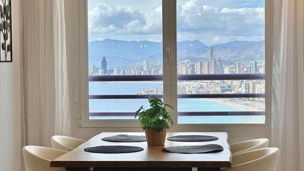 Apartment for sale in  Calle de Bonn, Benidorm photo 1