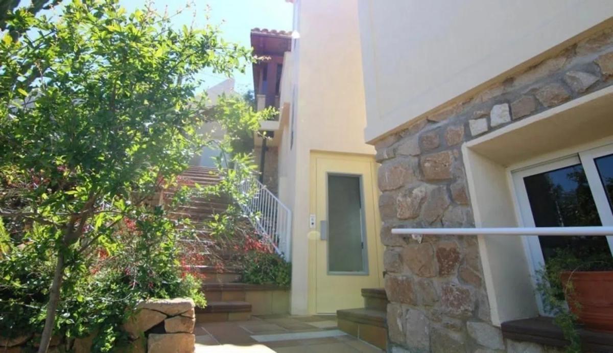 Продажа отдельного шале в Barrio Zona Sierra Helada, Бенидорм photo 2
