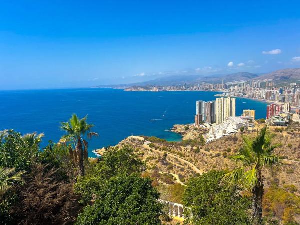 Chalet independiente en venta en  Rincon de Loix s/n, Benidorm photo 1