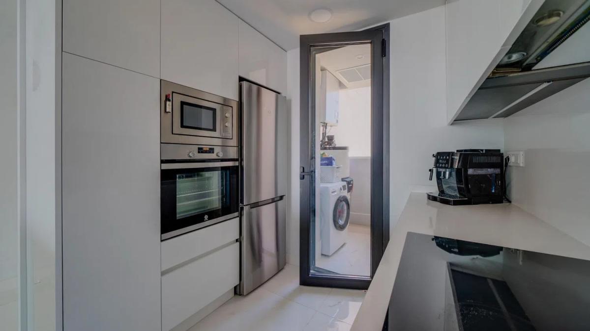 Sale of apartment in Avenida de Benissa, Benidorm
photo 5