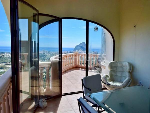 Detached villa for sale in  Calpe Pueblo, Calpe photo 2
