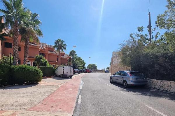 Detached villa for sale in Manzanera-Tosal, Calpe thumbnail 2